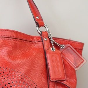 COACH patten leather shoulder bag!